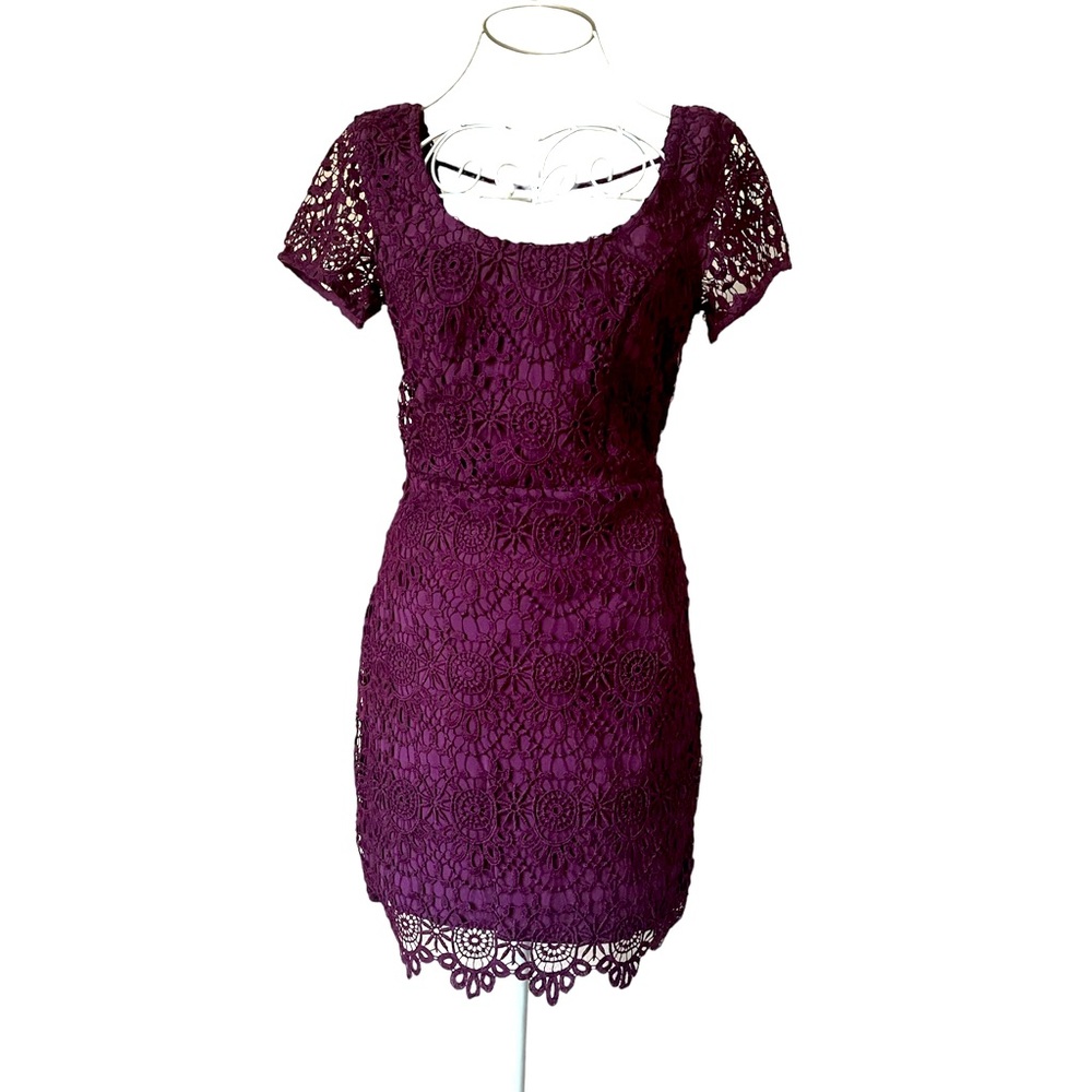 Hollister lace dress